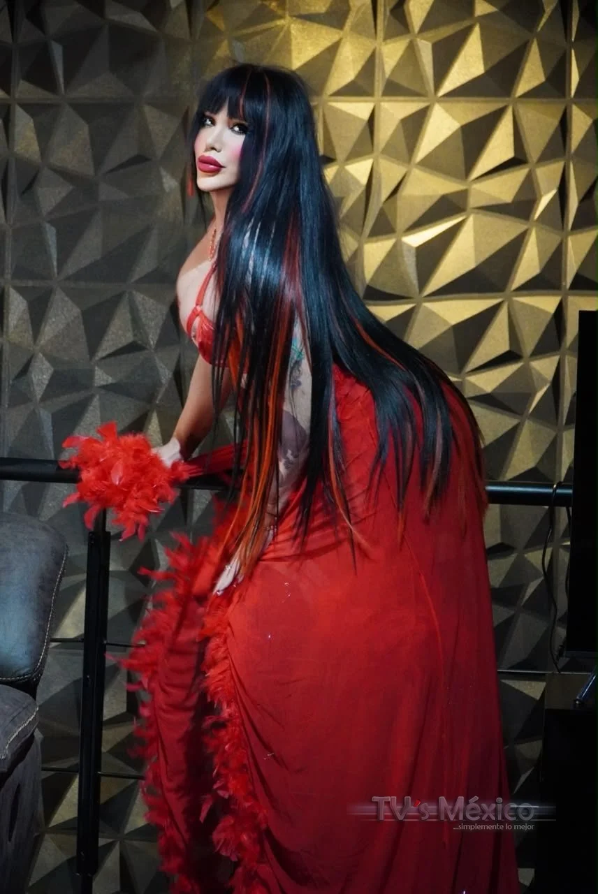 VALENTINA VEGA - trans en B. California - foto 5