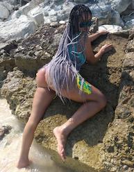 LUNA MONSERRAT